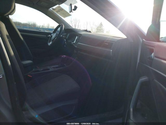 Volkswagen Jetta Image 7