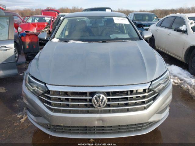 Volkswagen Jetta Image 12