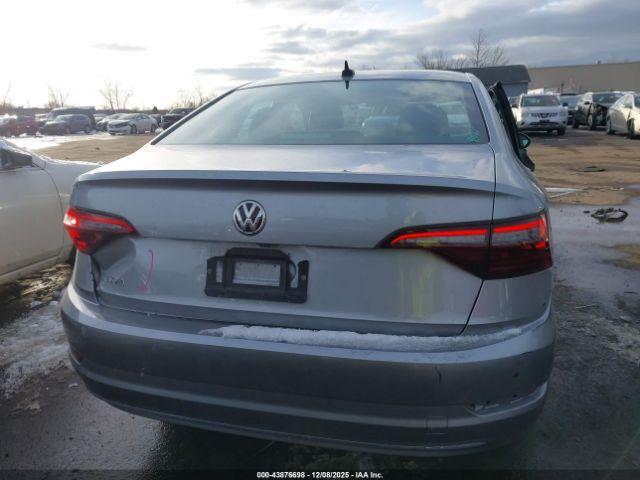 Volkswagen Jetta Image 16