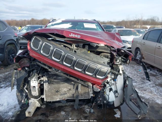 Jeep Compass Latitude Lux 4x4 Image 3