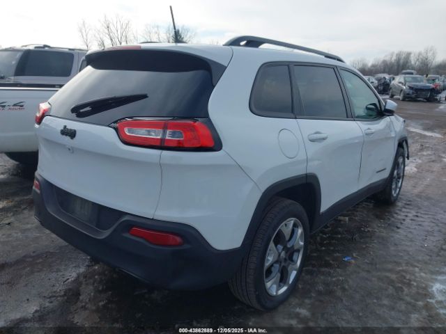 Jeep Cherokee Altitude Image 8