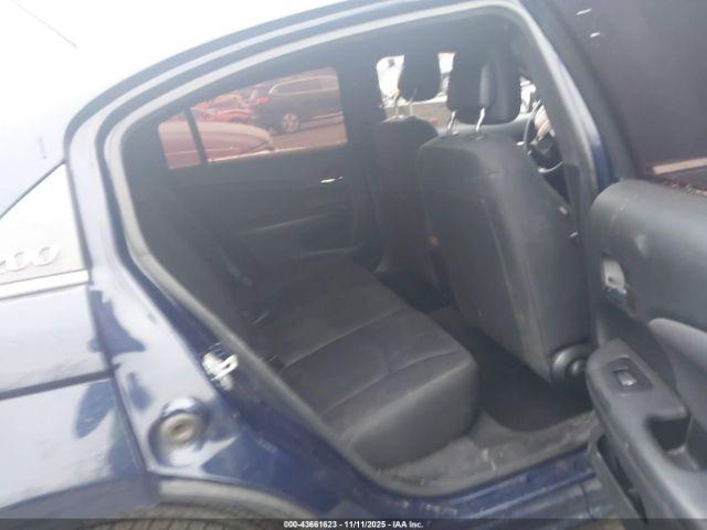 Chrysler 200 Lx Image 9