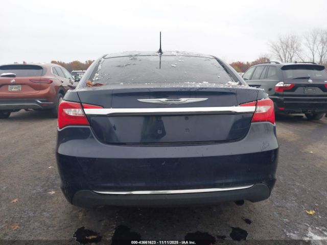 Chrysler 200 Lx Image 15