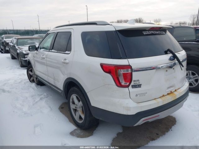Ford Explorer Xlt Image 14