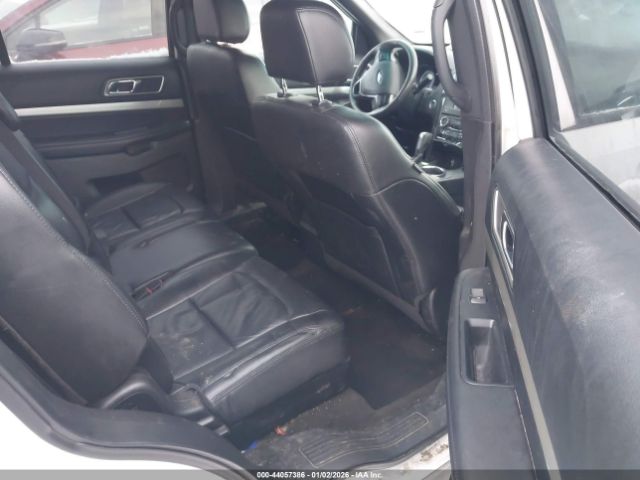 Ford Explorer Xlt Image 8