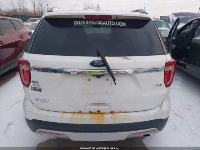 Ford Explorer Xlt Image 6