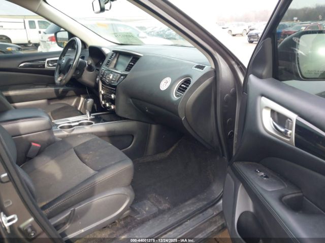 Nissan Pathfinder Sv Image 5