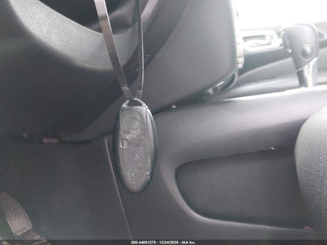 Nissan Pathfinder Sv Image 9