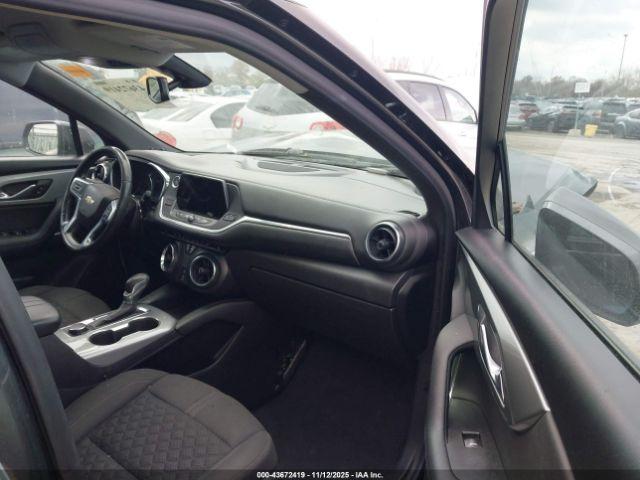 Chevrolet Blazer Image 11