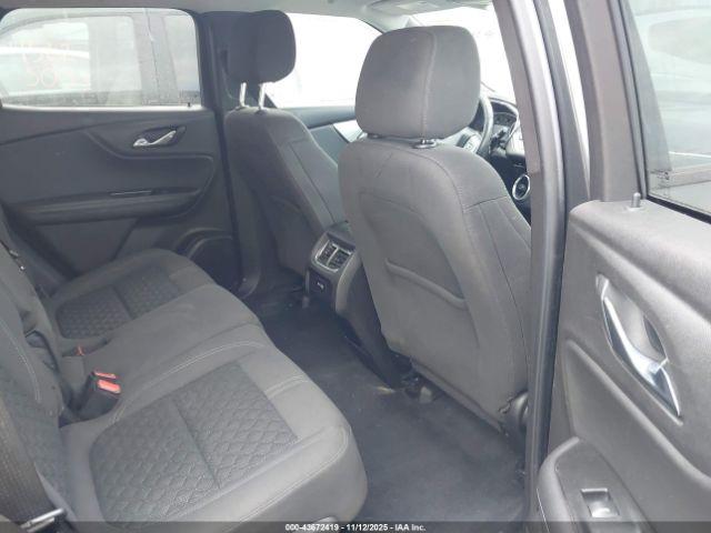 Chevrolet Blazer Image 12