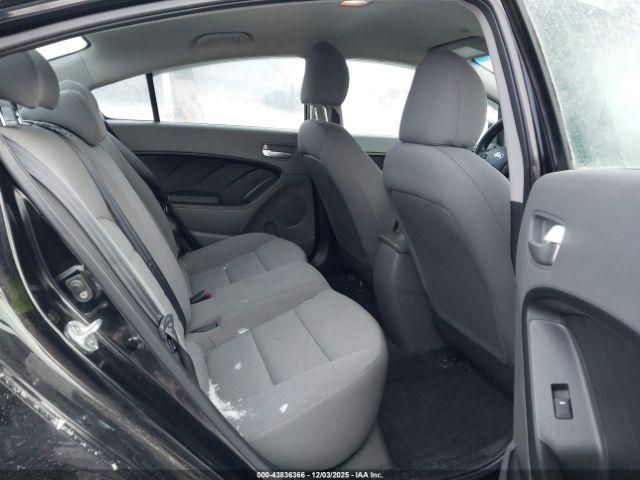 Kia Forte Lx Image 9