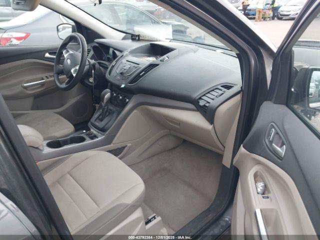 Ford Escape Se Image 4