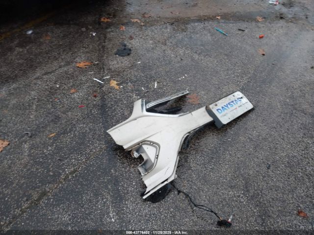 Ford Escape Titanium Image 16