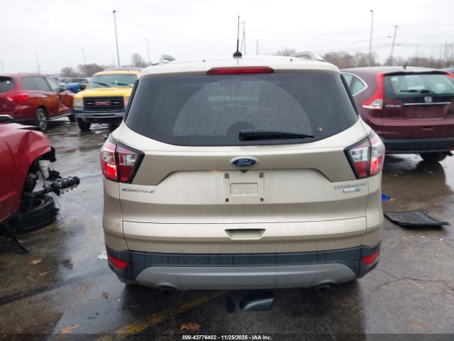 Ford Escape Titanium Image 12