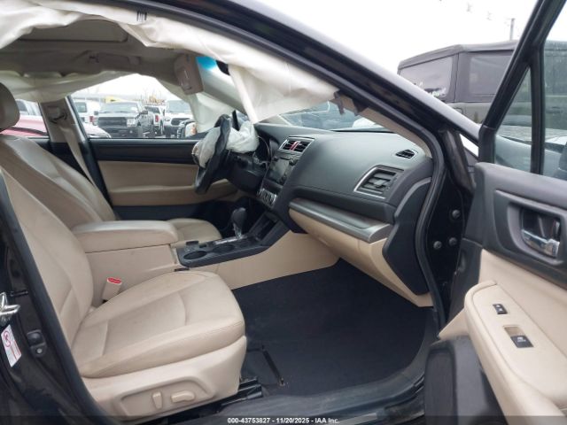 Subaru Legacy 2.5i Limited Image 3