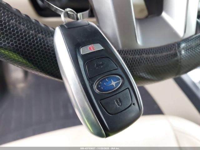 Subaru Legacy 2.5i Limited Image 17