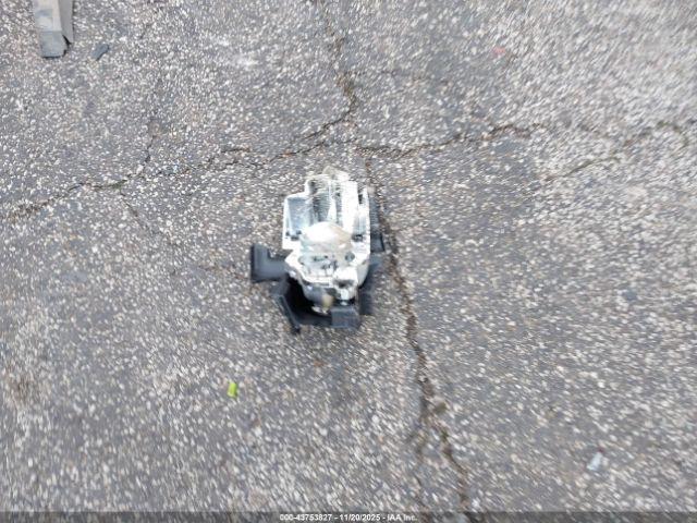 Subaru Legacy 2.5i Limited Image 16