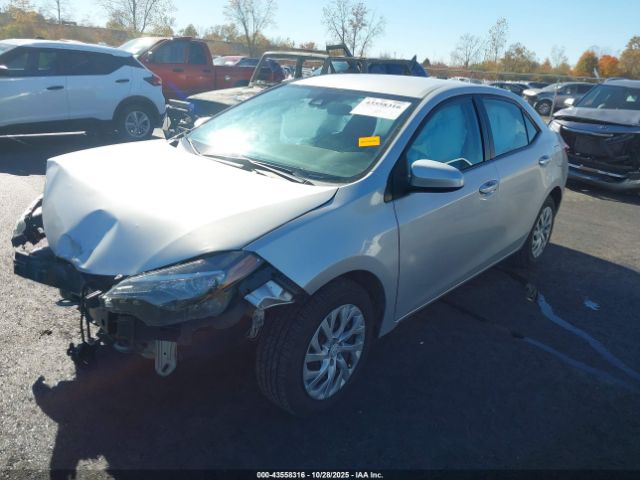 Toyota Corolla Le Image 12