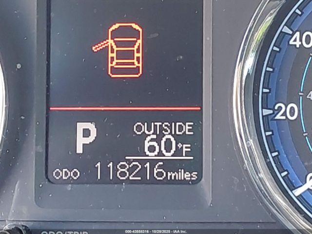 Toyota Corolla Le Image 16