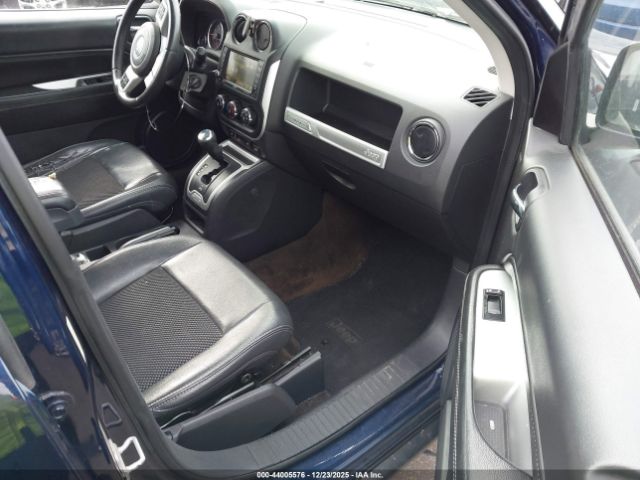 Jeep Compass Latitude Image 4