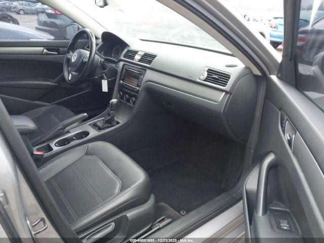 Volkswagen Passat 1.8t Se Image 9