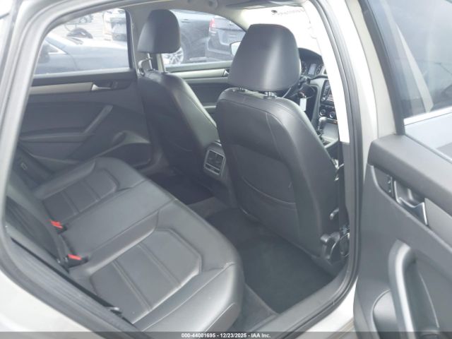 Volkswagen Passat 1.8t Se Image 5
