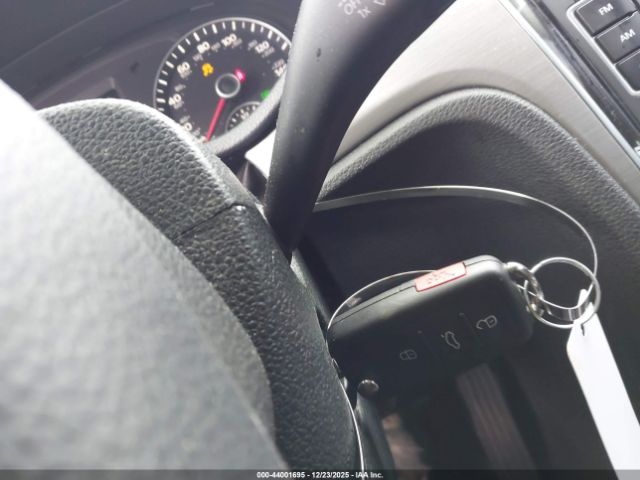 Volkswagen Passat 1.8t Se Image 3