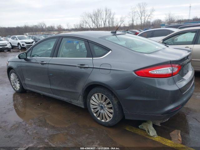 Ford Fusion Se Image 8