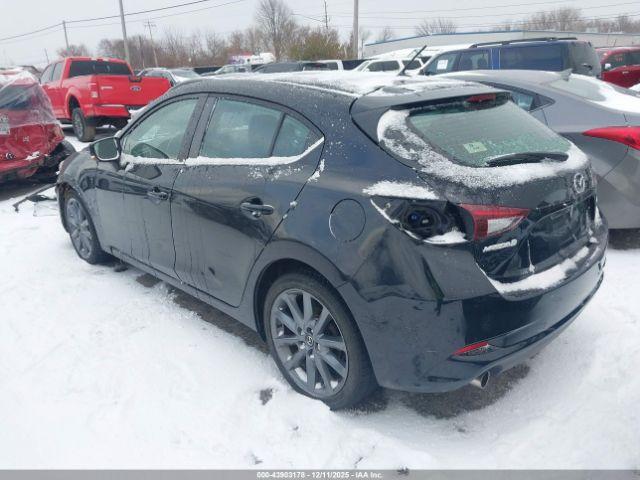 Mazda Mazda3 Touring Image 15