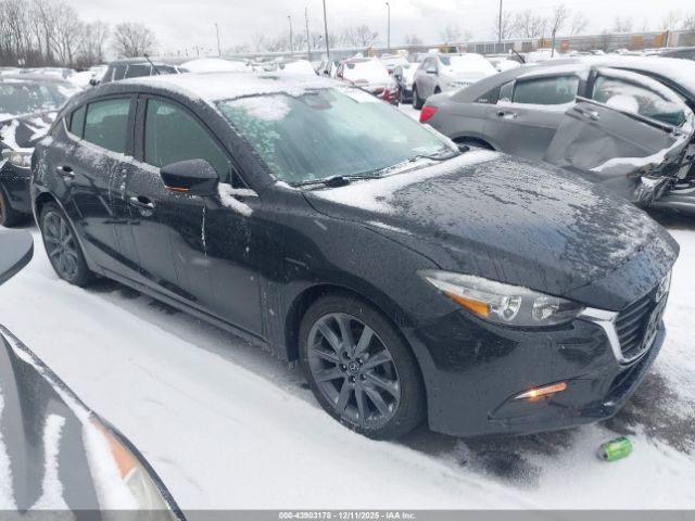 Mazda Mazda3 Touring Image 2