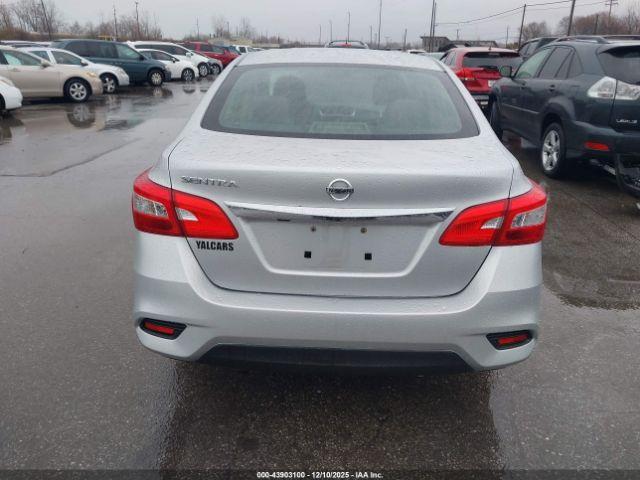 Nissan Sentra S Image 7