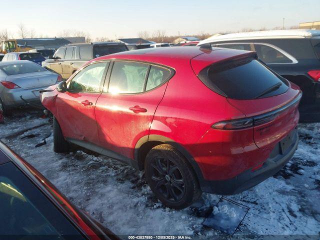 Dodge Hornet Gt Plus Awd Image 2