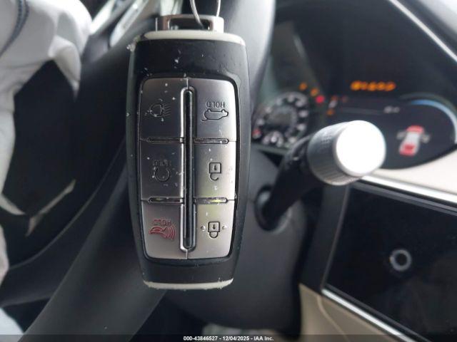 Genesis GV70 2.5t Awd Image 7