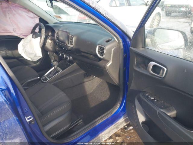 Hyundai VENUE Sel Image 2