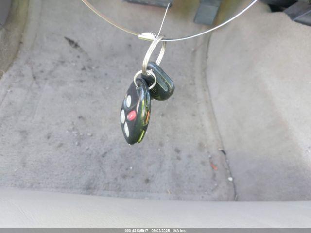 Buick LeSabre Limited Image 5