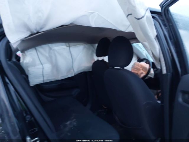 Mitsubishi Mirage Es Image 11