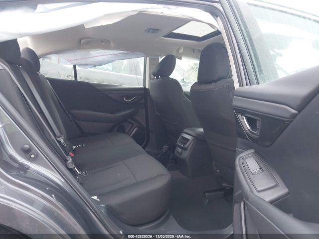 Subaru Legacy Premium Image 2