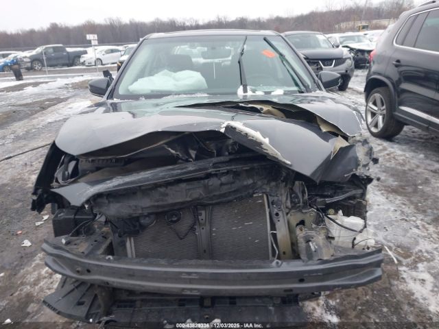 Subaru Legacy Premium Image 14