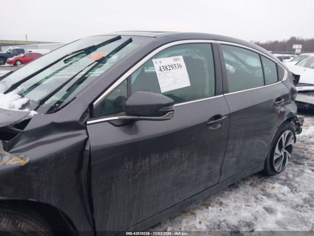 Subaru Legacy Premium Image 3