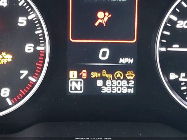 Subaru Legacy Premium Image 5