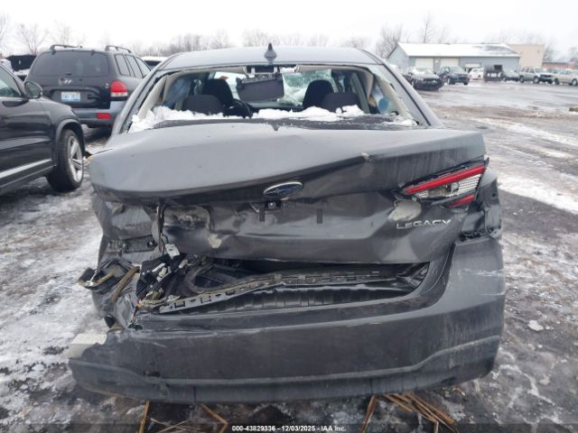 Subaru Legacy Premium Image 15