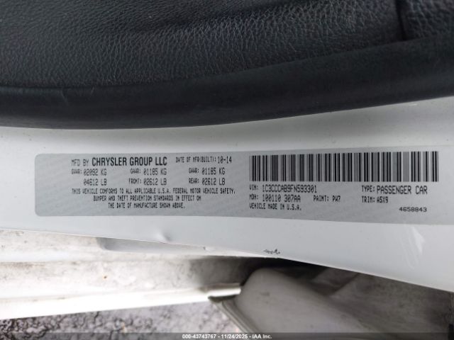 Chrysler 200 Limited Image 10