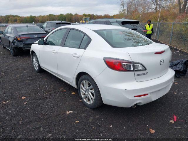 Mazda Mazda3 I Touring Image 3