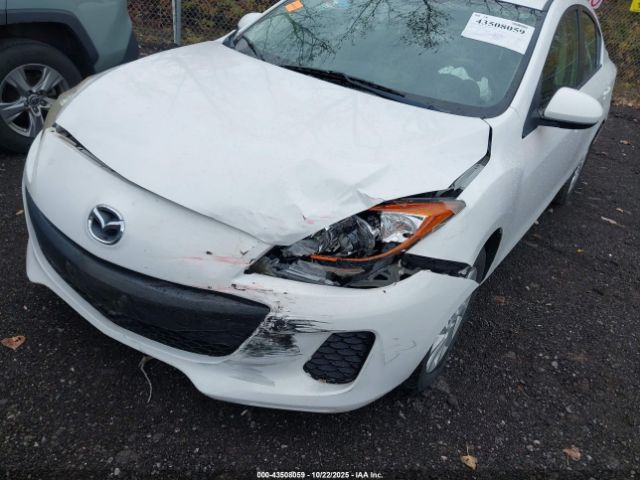 Mazda Mazda3 I Touring Image 13