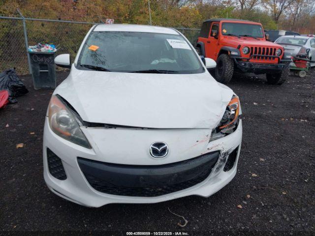 Mazda Mazda3 I Touring Image 11