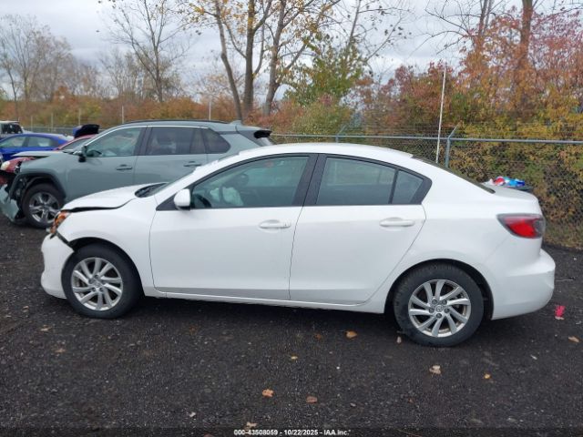 Mazda Mazda3 I Touring Image 12
