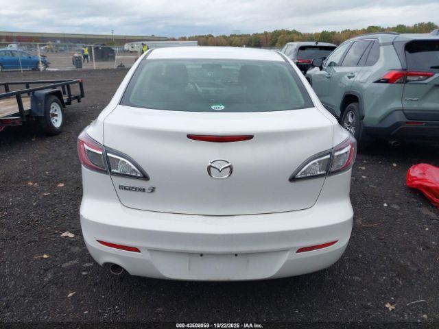 Mazda Mazda3 I Touring Image 15