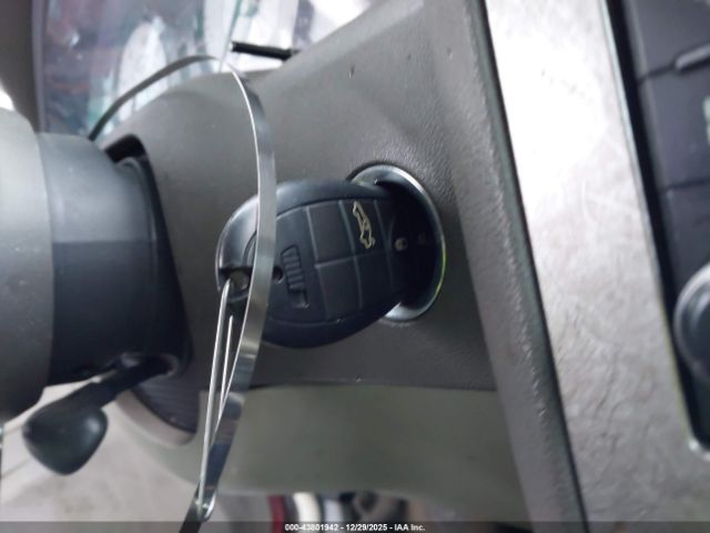 Chrysler 300 Touring Image 8