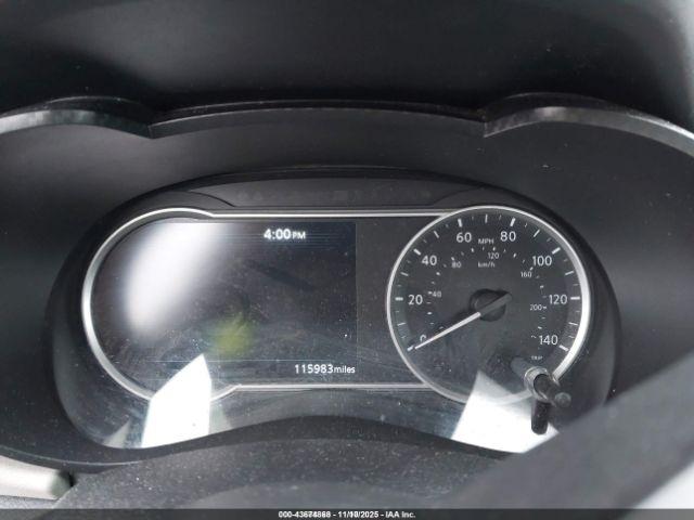 Nissan Versa Sv Xtronic Cvt Image 5