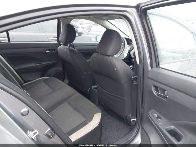 Nissan Versa Sv Xtronic Cvt Image 4